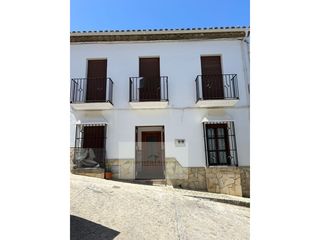 House  Calle barrerro. Encantadora casa independiente con vistas al castillo en zahara