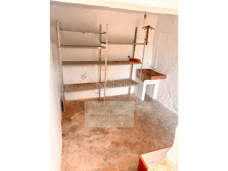 Foto 62fef3b8-d80e-4df7-be23-c03ccf30046a. Casa amb aparcament a Yunquera