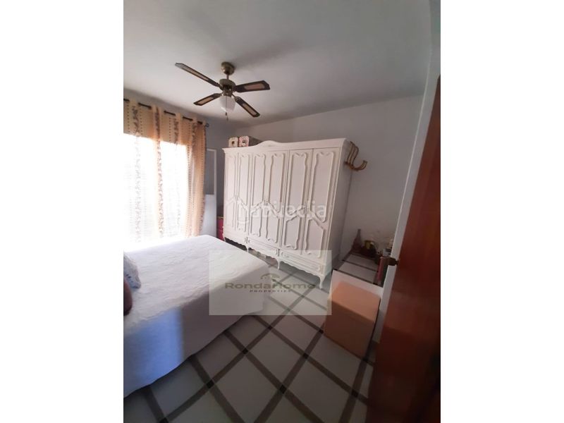 Foto d229dce0-ad50-4d16-861b-7e16e1739872. Casa amb aparcament a Yunquera