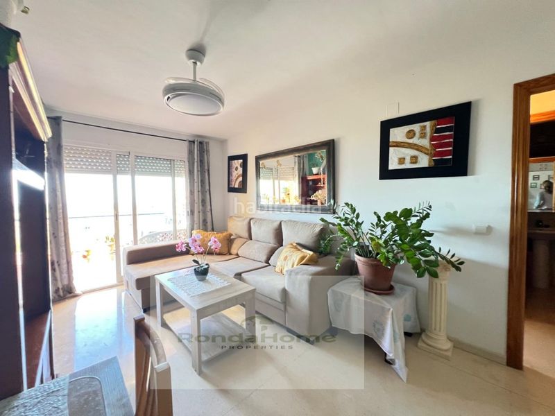 Foto 2f19e8ac-1eb5-4e12-b438-3849107de64d. Rent flat with parking pool in Benajarafe