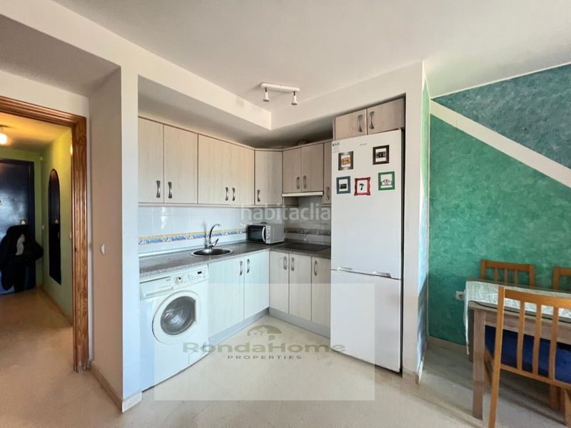 Foto fddc9c6d-59d9-439a-94c8-3e1c9c8bcbe1. Rent flat with parking pool in Benajarafe