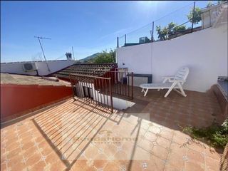 Country house  Calle pitas las. Encantadora casa en el gastor con terraza y chimenea en plena si