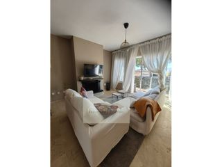 Flat  Urbanizacion pinos los. Encantador apartamento con terraza y piscina en nueva andalucía