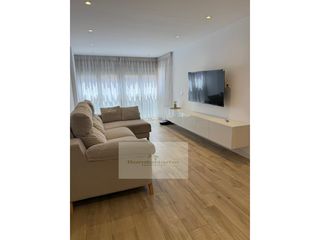 Miete Etagenwohnung  Calle camilo jose cela. Exclusivo piso de 4 dormitorios con garaje en pleno centro de fu