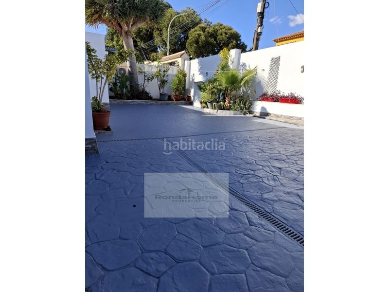 Foto cf3e6615-33c0-45a8-80cc-aa824c117512. Affitto chalet con parcheggio in Puerto Marina Benalmádena