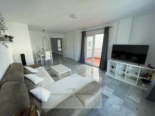 Rent Flat  Calle quevedo. Amplio piso de 4 habitaciones con terrazas, piscina y plaza de g