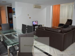 Location Appartement  Calle nogalera. Amplio piso de 130 m con terraza, piscina y vistas al mar en ple