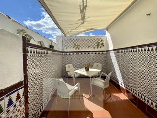 Casa in Montecorto. Encantadora casa de pueblo con chimenea y terraza en el corazón