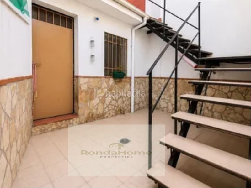 Foto 3045f613-6fa2-459c-b6d3-32d5c1a5f8b9. Casa a Archidona