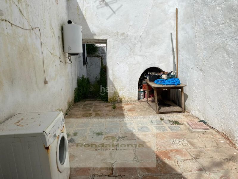 Foto 315b4f37-d568-44e6-a877-1b2dc8aede2e. Casa amb aparcament a Atajate