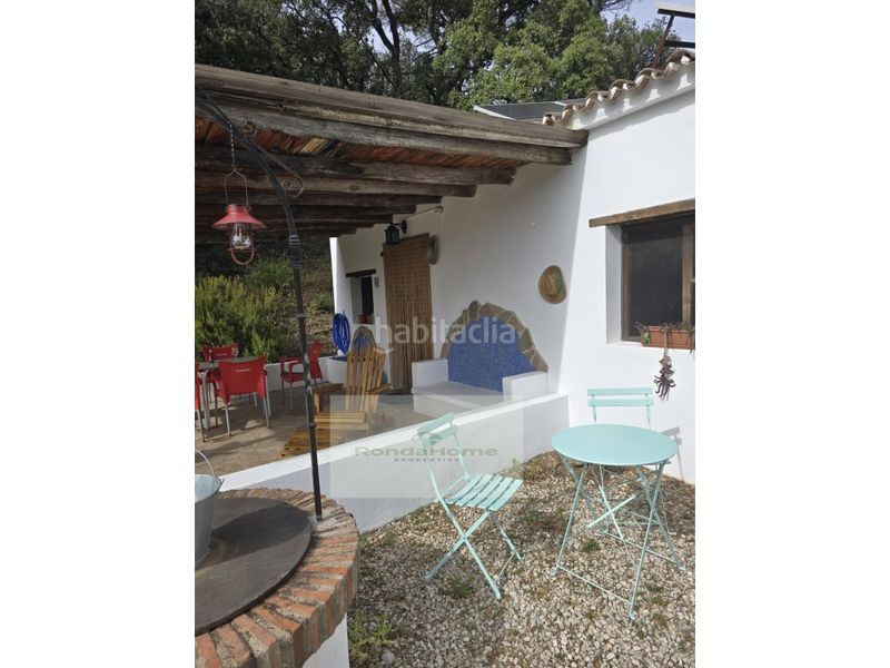 Foto 1a121d02-ad3b-4f7c-a016-c1438c370a6e. Masia amb aparcament a Jubrique