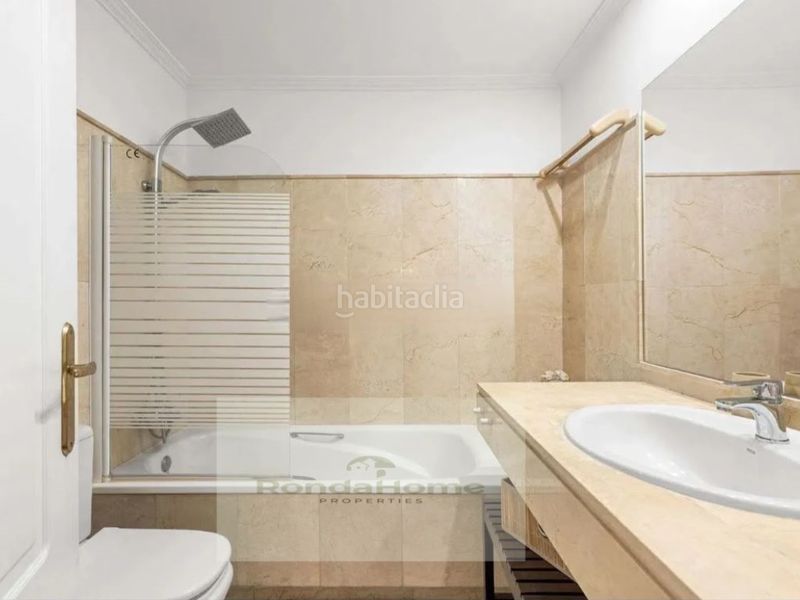 Foto 912b33e8-2835-4bab-8aca-ca882b0ce334. Rent flat with parking in Nueva Alcántara Marbella