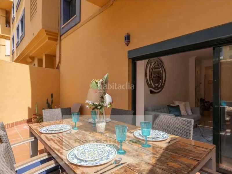 Foto a8f29f2a-2f81-432a-864b-3f279ea4377c. Rent flat with parking in Nueva Alcántara Marbella