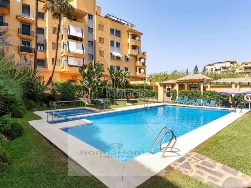 Foto fd05db2d-b1b5-42c5-87d0-ce11009a0c07. Rent flat with parking in Nueva Alcántara Marbella
