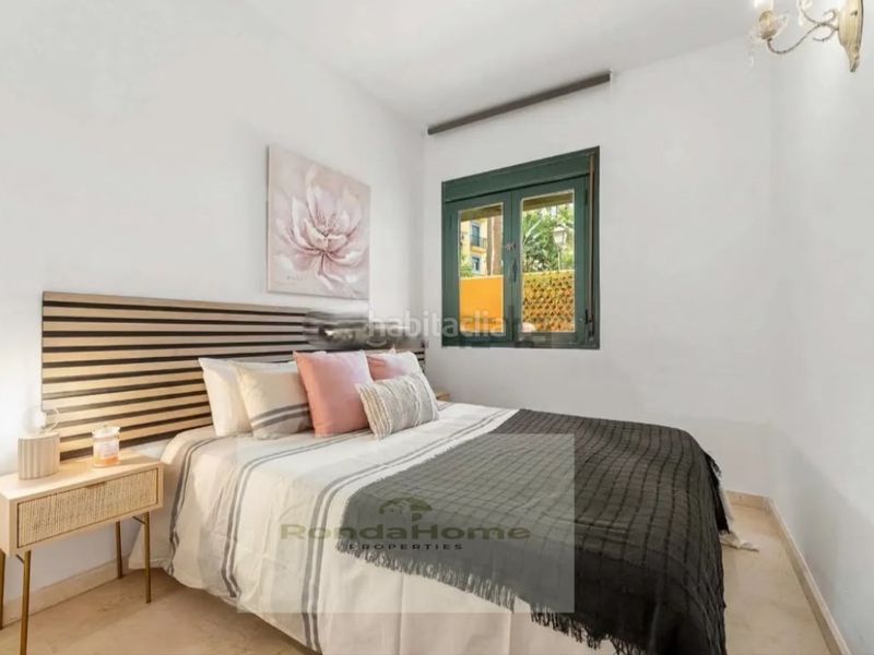 Foto fe592bf2-56c1-446b-a979-72804d8438f0. Rent flat with parking in Nueva Alcántara Marbella