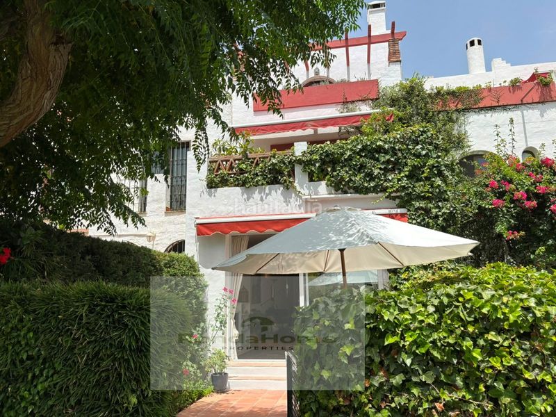 Foto b40b6233-b400-4257-85ec-9ad9ebd6995f. Xalet amb aparcament a Bel - Air Estepona