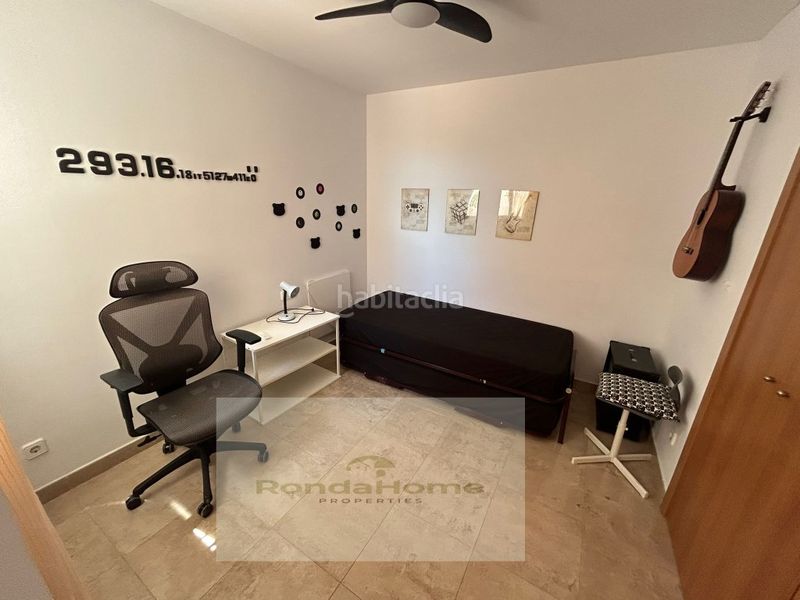 Foto 4e440373-9fb0-40d4-b841-94152915f346. Rent flat with parking in Alcorrín Manilva