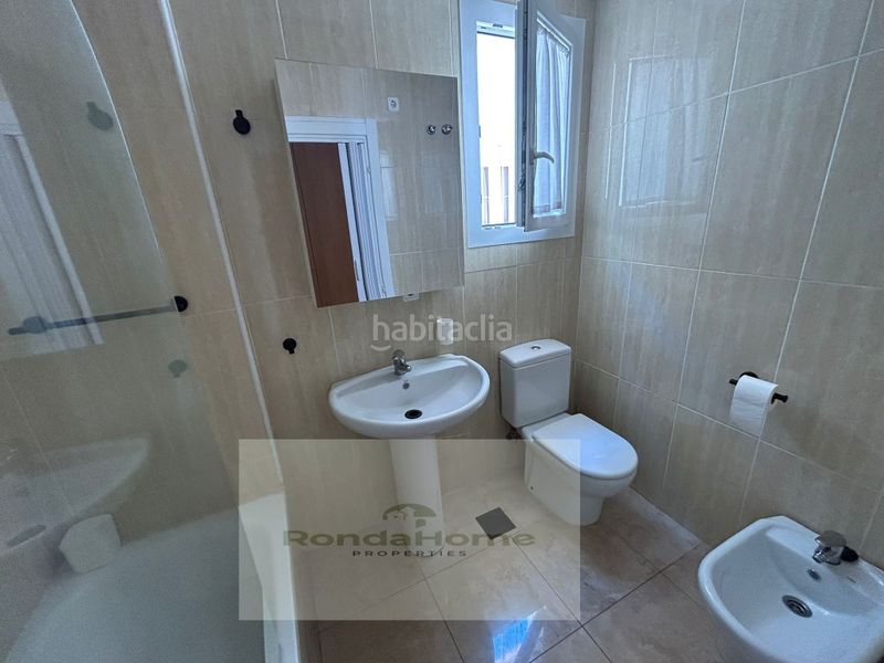 Foto 8ccb78ef-6493-41fb-bcab-56e10df888d9. Rent flat with parking in Alcorrín Manilva