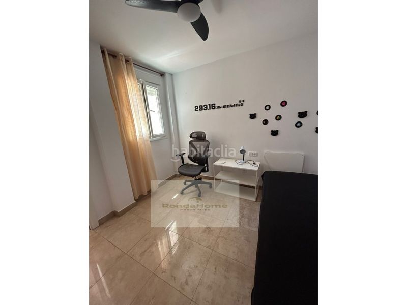 Foto 937e8bcc-4e19-4516-96d1-165f3b0bf1c3. Rent flat with parking in Alcorrín Manilva
