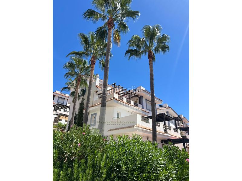 Foto 9cd6b7f4-36e4-4ea0-8b47-48d046315002. Rent flat with parking in Alcorrín Manilva
