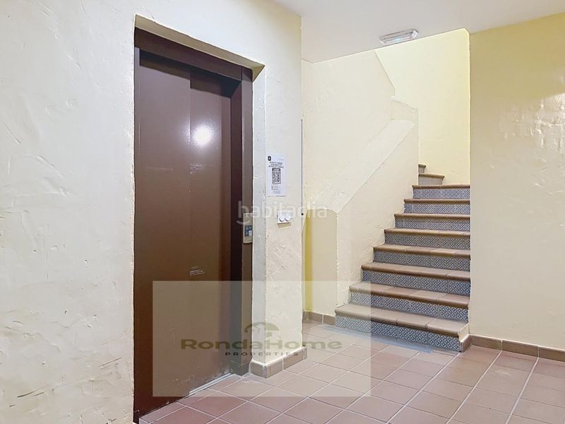 Foto 0c6c15b1-9d8f-4e25-9203-908a2729de50. Rent flat with parking in La Duquesa Manilva