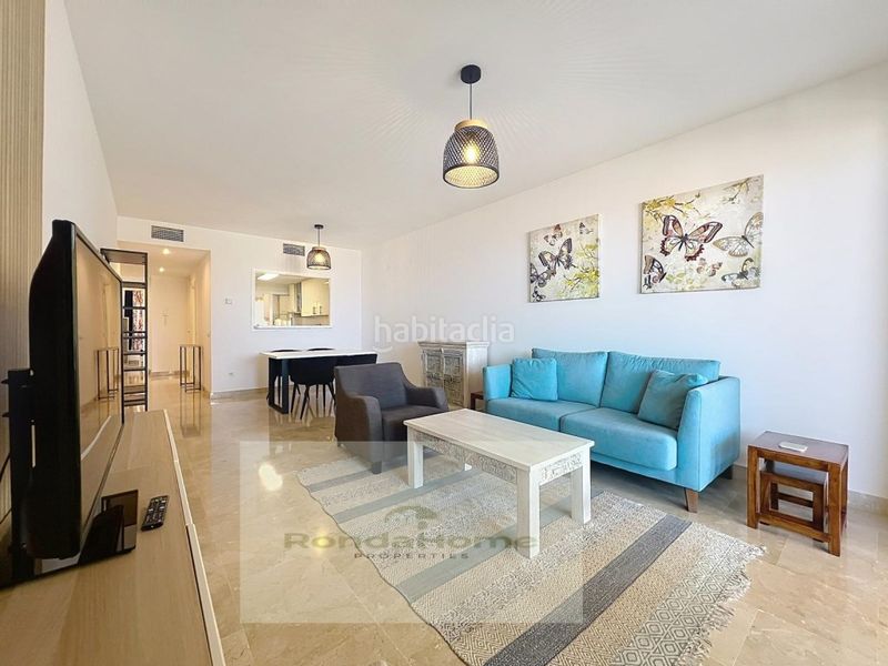 Foto e27e92db-dc4f-46d1-8547-6ba286d8ec36. Rent flat with parking in La Duquesa Manilva