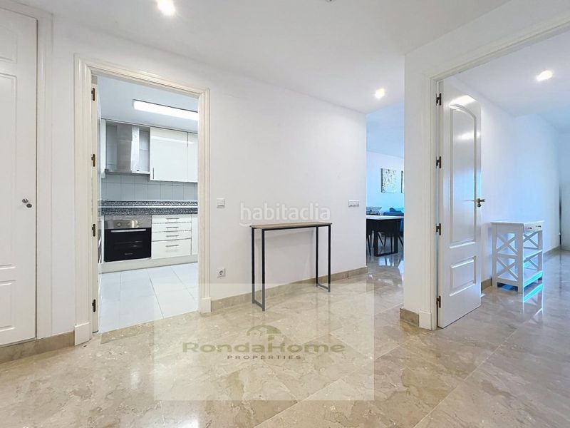 Foto ef62f8c4-3414-4683-8c0a-d2b6190ac5b4. Rent flat with parking in La Duquesa Manilva