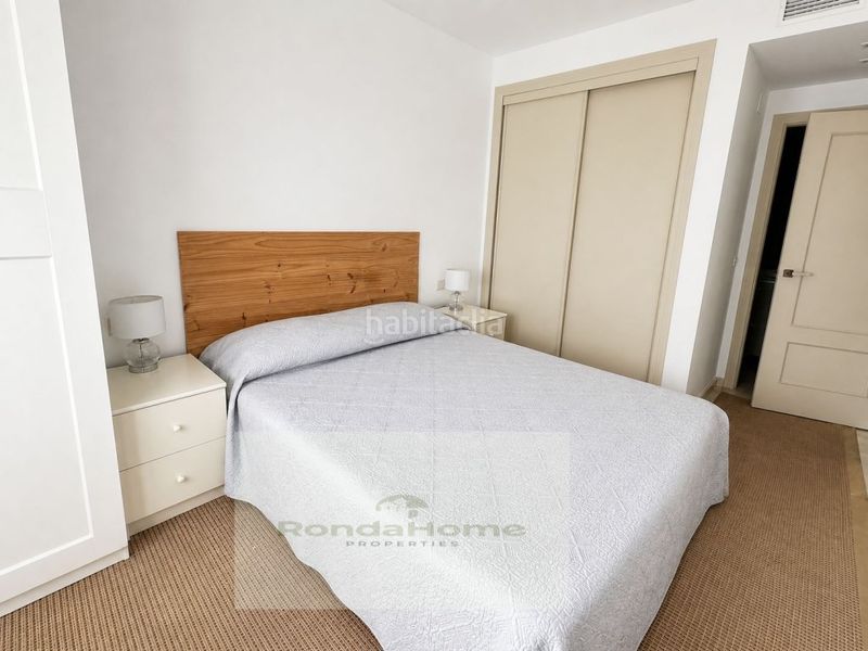 Foto 166f0d70-d7ce-4da1-b3a9-2859bf597745. Miete etagenwohnung mit parking in Playamar - Benyamina Torremolinos