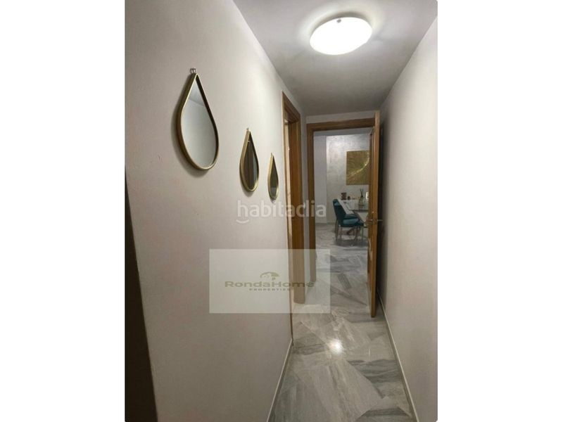 Foto 945bbd27-9193-4174-808b-1745f8bdab01. Rent flat with pool in Costabella Marbella