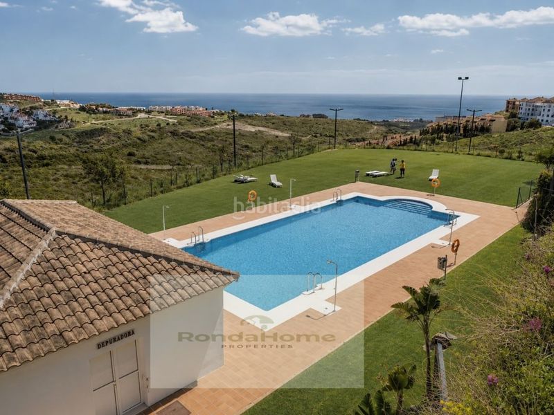 Foto 4f12afda-c25d-4d4d-94b0-6db8b0ff2f4d. Pis amb aparcament a Chullera Manilva