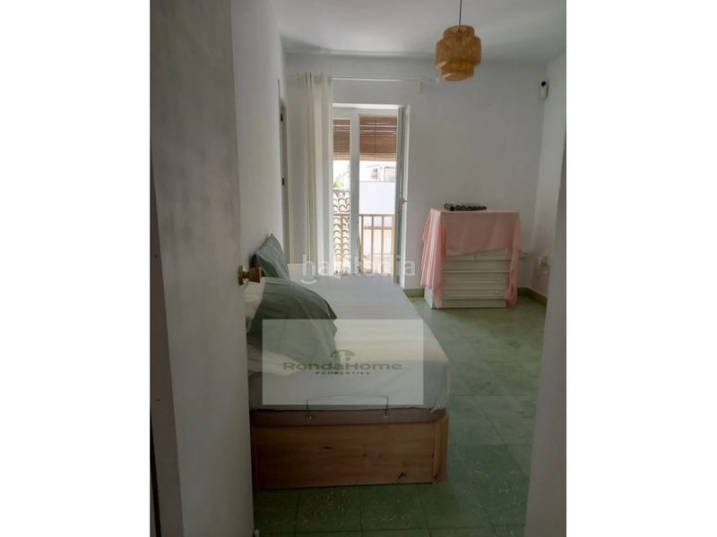 Foto 4775ec2f-34c5-459d-8b8f-bbad47f85ebc. Rent duplex in Centro Estepona
