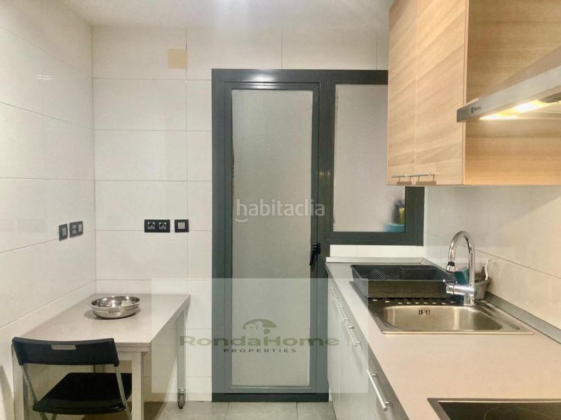 Foto 97470abc-5f96-4afa-bf5d-05471fe686fb. Rent flat with parking in Puerta Blanca Málaga