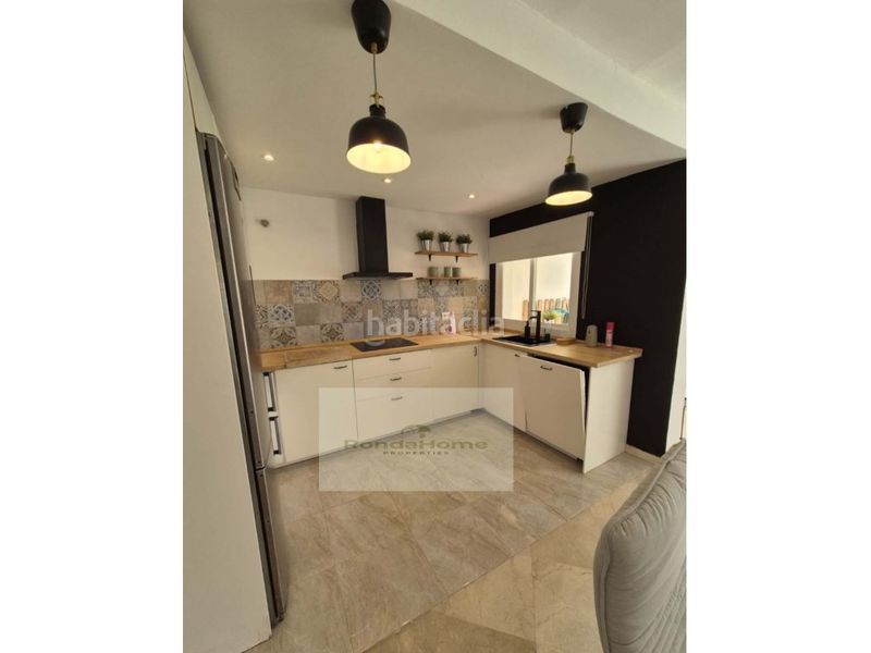 Foto 2e59b134-d76a-4569-9244-b193ef773561. Pis amb aparcament a Las Brisas Marbella