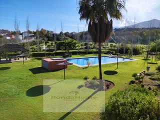 Location Appartement  Avenida salvador dali. Exclusivo piso de 2 dormitorios en playamar con garaje y traster