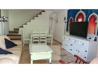 Lloguer Casa  Calle zinias-ur lindasol b. Casa adosada en alquiler de larga duración en marbella con pisci