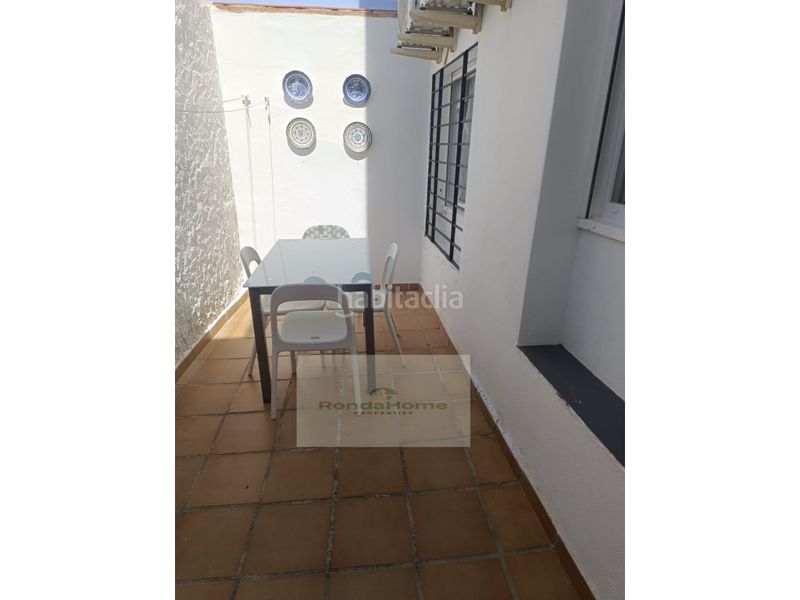 Foto c69e8d56-d365-47f6-af46-353acbfda223. Rent flat in Pedregalejo - Morlaco Málaga