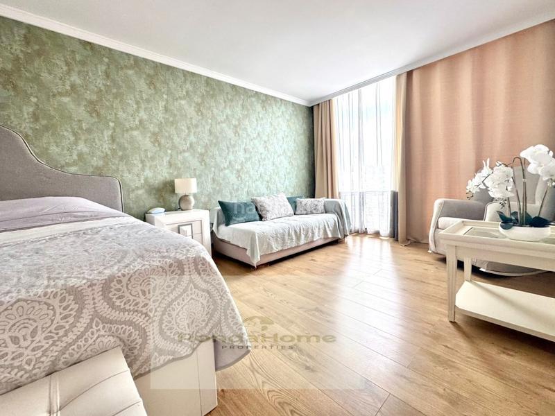 Foto 1de390e6-9d47-4929-97a0-cf46a22c75dd. Dúplex exclusivo ático dúplex en complejo resort con spa y piscinas en Benahavís