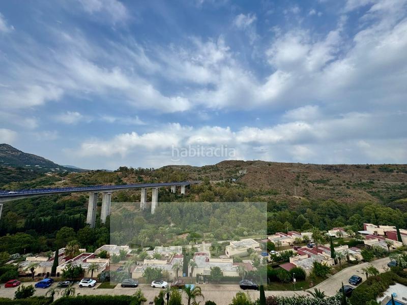 Foto fa9dbad7-7d8b-4d4b-af18-4d526bb570b5. Dúplex exclusivo ático dúplex en complejo resort con spa y piscinas en Benahavís