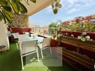 Pis a Santangelo. Estupendo piso de 2 dormitorios y terraza en urbanización privad