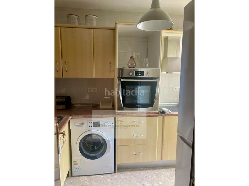 Foto e18ebc2e-369a-4506-a6cd-1e1e66375ddc. Location appartement avec parking dans Playamar - Benyamina Torremolinos