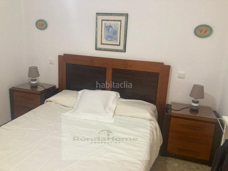 Foto 31218a80-91ad-402a-a36b-bc84fb4ed378. Miete etagenwohnung mit parking in Playamar - Benyamina Torremolinos