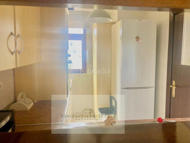 Foto 1f9d70fd-4b99-4301-9e58-6267e110330d. Rent flat with parking in Playamar - Benyamina Torremolinos
