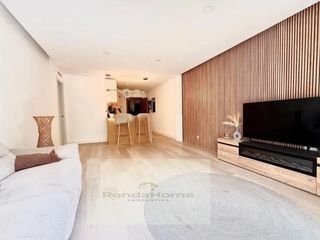 Appartamento  Calle fuensanta la. Exclusivo piso totalmente reformado en el centro de fuengirola,