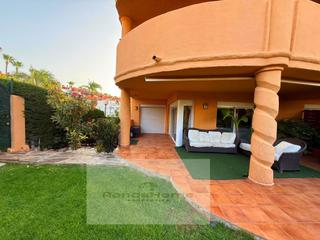 Piso en Calahonda. Oportunidad en mijas costa, dos viviendas independientes en cala