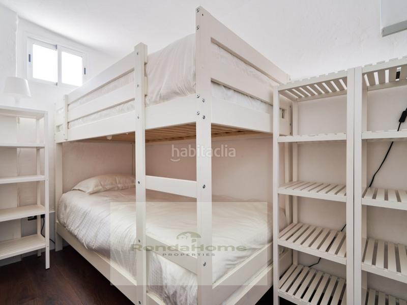 Foto 13792cde-9ff0-4c49-99ba-bf8398d33f28. Reihenhaus mit parking in Casco Antiguo Marbella