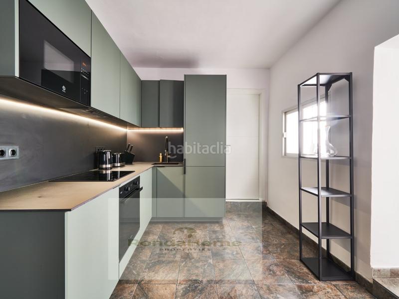 Foto 73cec6af-2ab2-4260-982f-1ce754006bd7. Reihenhaus mit parking in Casco Antiguo Marbella