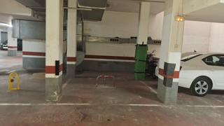 Aparcament cotxe a Carrer de la reina amlia 2. Amplia plaza de aparcamiento en venta en el raval - sant antoni