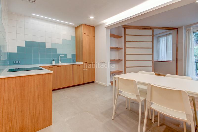 Foto 2c59da0f-0b56-45ae-ac9a-eaedf3799504. Piso  reformado de 71 m² en calle jaume fabra, junto a avenida paral·lel en Barcelona