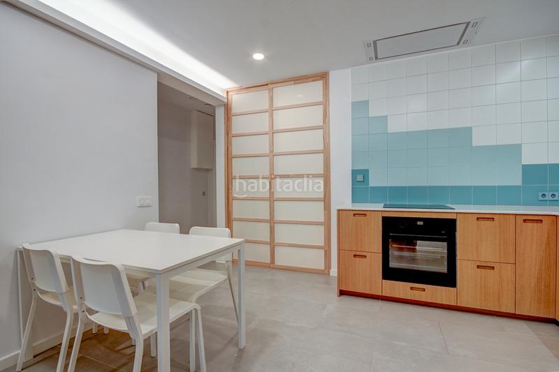 Foto 70b71d3b-7440-4dcf-98ad-a35d8dc3a132. Piso  reformado de 71 m² en calle jaume fabra, junto a avenida paral·lel en Barcelona