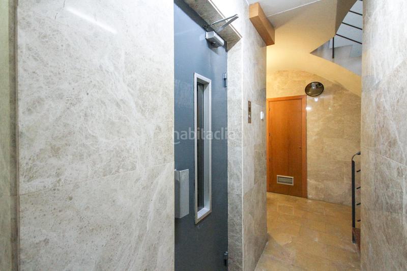 Foto 75c49c16-d415-4411-96ab-4c13b08f1f02. Piso  reformado de 71 m² en calle jaume fabra, junto a avenida paral·lel en Barcelona